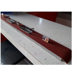 Quai haut avec entrées de souterrains Ho