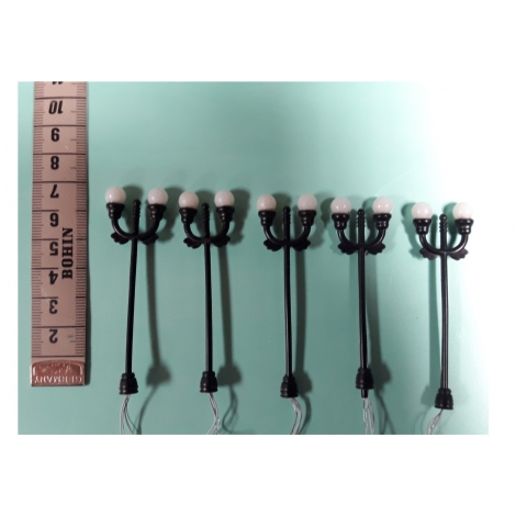 Lampadaires à boules ho