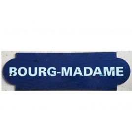 Plaque de la gare de Bourg-Madame desservie par le train Jaune