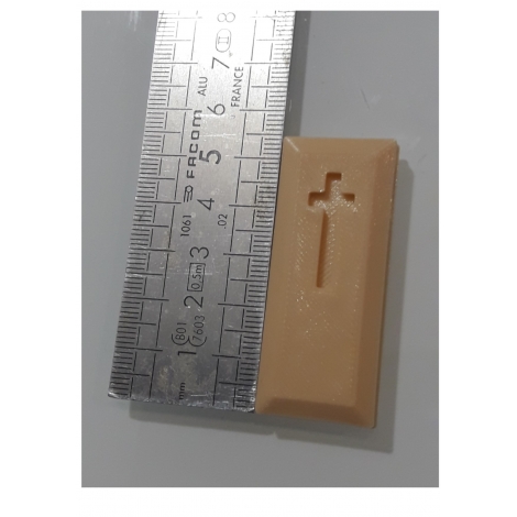 Pierre tombale n° 2 échelle zéro en pierre