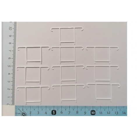 Petits garde-corps blancs Sncf, échelle zéro